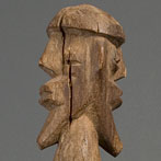 Statue de femme, bois à patine d’âge, 69,5 cm